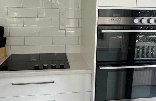 Upper Hutt House | Peaceful haven close to Upper Hutt activities