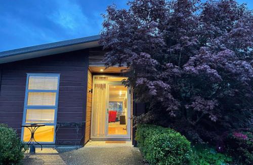 Kelvin Heights House | Peninsular Lakefront