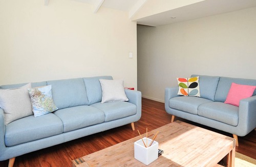 Diamond Harbour House | Perfect Escape in Diamond Harbour