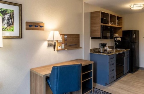 Okatie House | Pet-friendly Accommodation! Free Parking, Near Bluffton Buckwalter Rec Center!