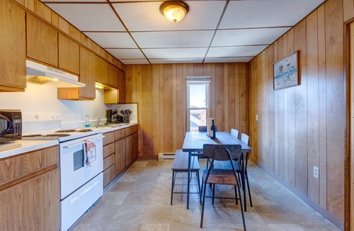 Hershey Apartment | Philip Arthur Suite, Apt #6 Hershey Penthouse overlooking all of Hershey