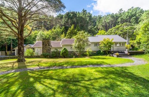 Pinehaven House | Pinehaven Cottage