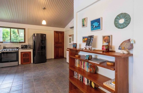 Parrita House | Playa Bandera Beachfront Casa – Private, Quiet, Pool, Incredible Sunsets