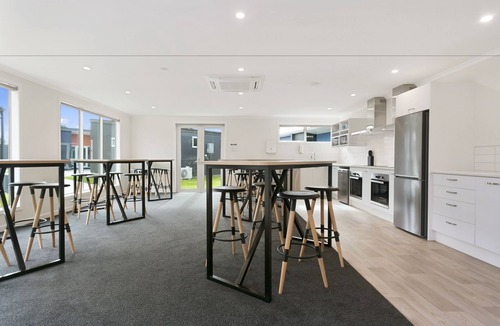 Cambridge Hotel | Podium Lodge