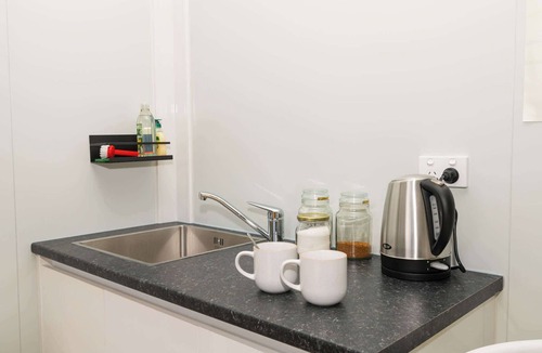 Lynmore Apartment | Ponga Magic Summary: