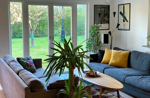 Limhamn House | Practical and tasteful chain house in quiet area