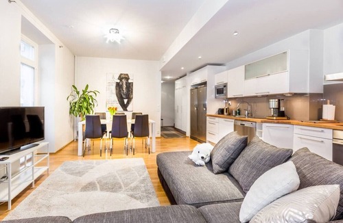 Hietalahti Apartment | Practical & Spacious apartment + Private sauna