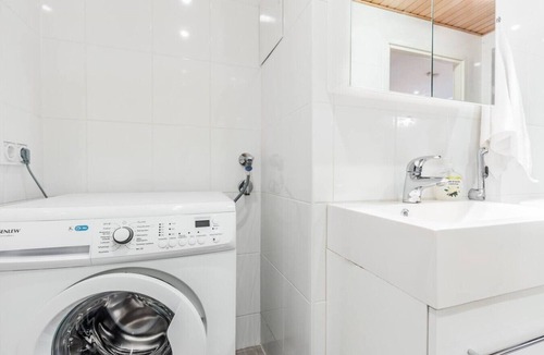 Hietalahti Apartment | Practical & Spacious apartment + Private sauna