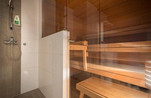Hietalahti Apartment | Practical & Spacious apartment + Private sauna