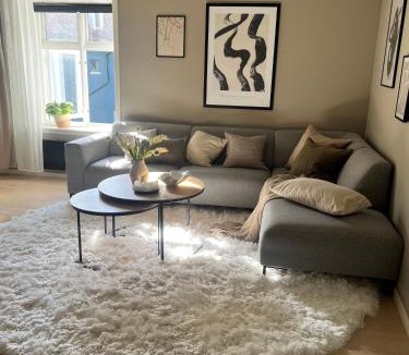 Bergen City Centre Apartment | Premium 4BR Apartment steps from Bryggen