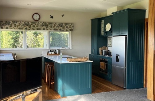 Leeston House | Privacy, tranquility, wildlife on your front lawn!