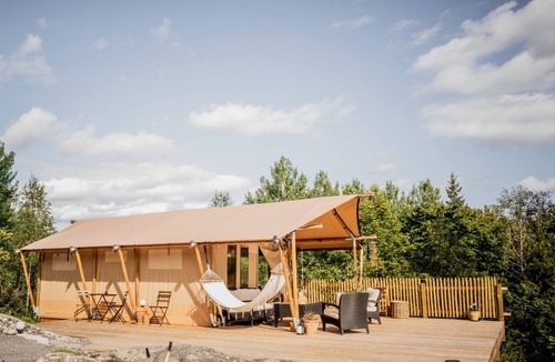 Koppom RV Rental | Private glamping with spa, sauna & nature – accommodation for up to 10 guests