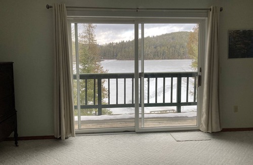 Paradox House | Private Sandy Beach with 125 feet of lake frontage