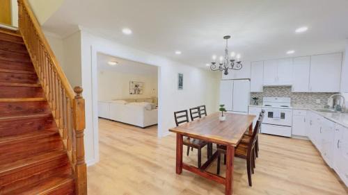 Garden City House | Private Villa for Family and group getaway + pool
