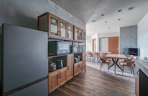 Bibai House | PROSTIMO