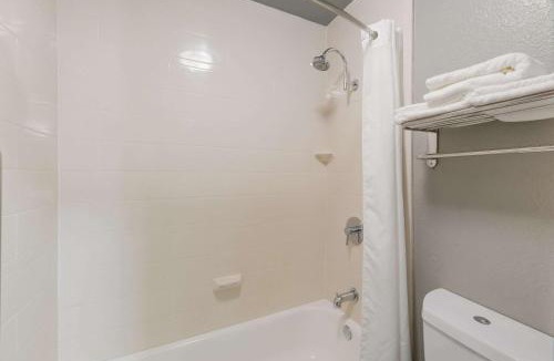 Alpine Hotel | Quality Inn Alpine