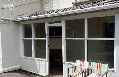 Dunedin Apartment | Quiet Self contained apartment, walking distance to city
