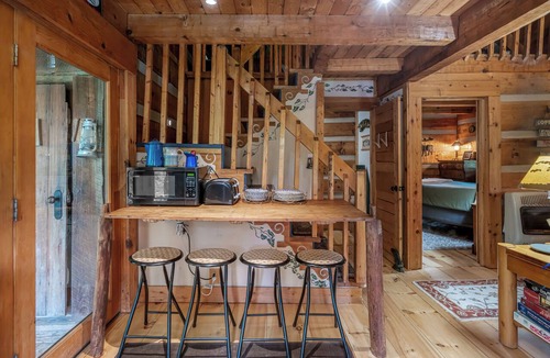 Weaverville Cabin | Quintessential Private Log Cabin with New Hot Tub