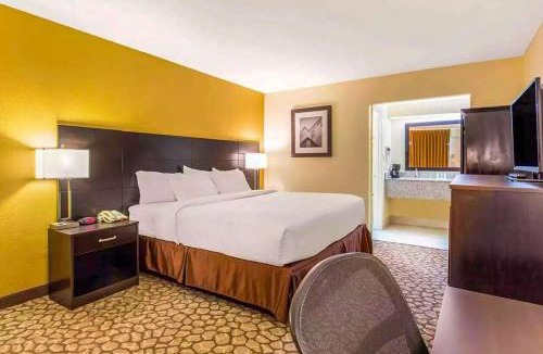 Santee Hotel | Ramada by Wyndham Santee I-95