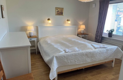 Kullavik Bed & Breakfast | RanchJohanna