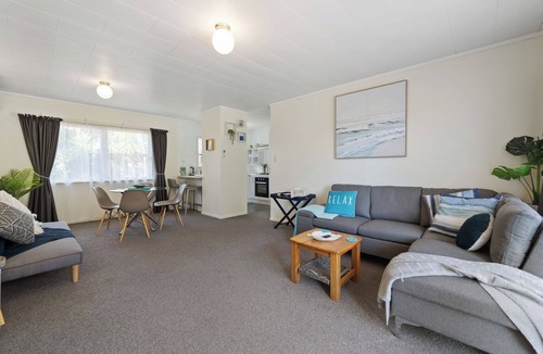 Omanu House | Relax At Ranch - Mount Maunganui Holiday Home