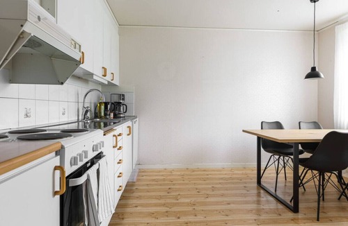 Marmaverken Apartment | Relax in peaceful and sunny Marmaverken apartment