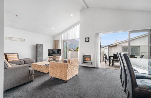Wanaka Apartment | Resort Apartment on Anderson