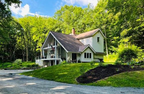 Newfane House | River Haven