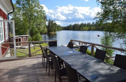 Soderbarke Hostel | River Lodge
