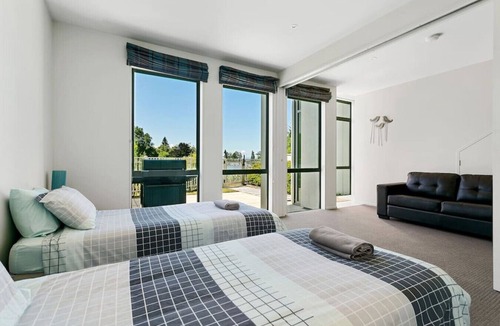 Nukuhau Apartment | Riverfront Apartment - spacious, modern & warm apartment, with beautiful river views