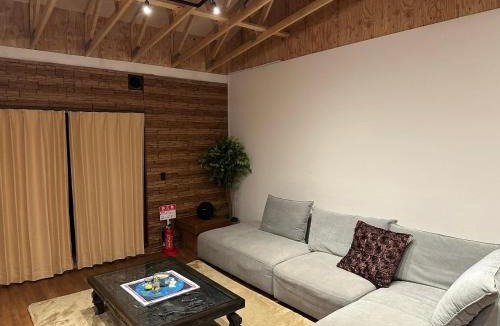 Shirasu Hostel | Riverside Golf Resort