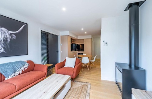 Albert Town House | Riverside Lodge - Two Bedroom Townhouse