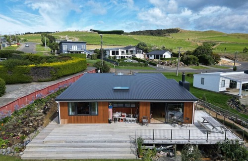 Riverton House | Riverton Ocean View Oasis