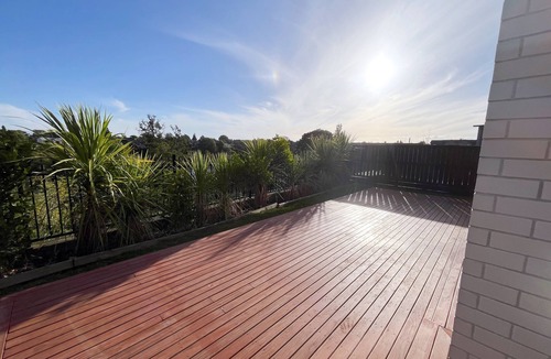 Hamilton House | Riverview Sunset Getaway - 4 bedroom 2.5 bathroom and stunning view