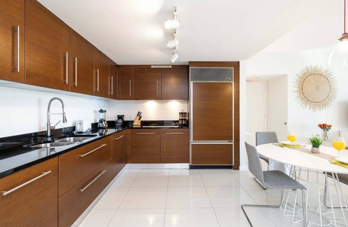 Downtown Miami Apartment | Riverwalk Chic Suite | Brickell's High Walk Score