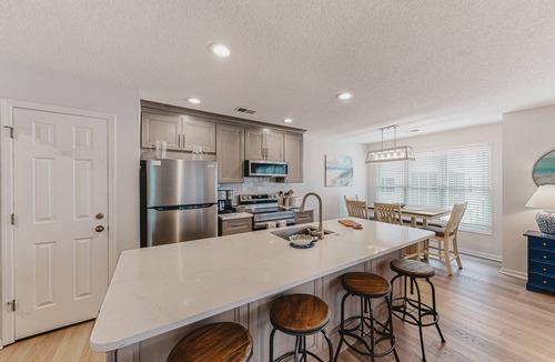 Sea Trail Condo | Robin's Nest: Private balcony, on-site pools, golf