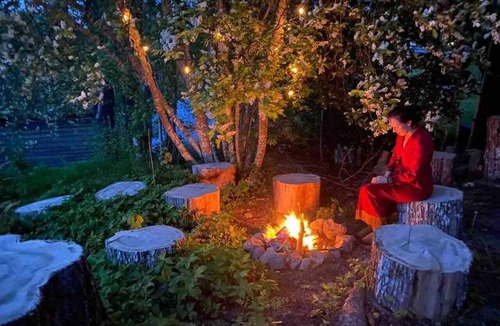 Stjarnsund House | Romantic Spa Villa With Fireplace by the Lake