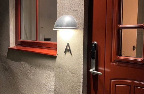 Flyinge Apartment | Roslövs gård B&B
