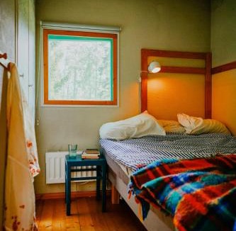 Bodarne House | Rustic Cottage For Creative Souls By Lake Lingbo