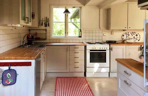 Sodvik House | Rustic farm in secluded Knisa on Öland