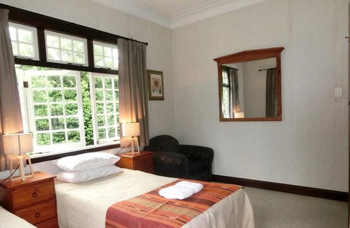 Cambridge Cabin | Rustic Getaway on a Farm with Breakfast Included in Cambridge, North Island