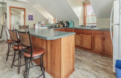 Town of Hounsfield Apartment | Sackets Harbor Village Gem + Lakeside & Central