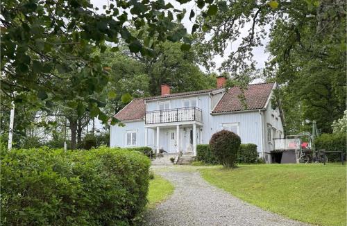 Enkoping House | Safety System Show Jumps