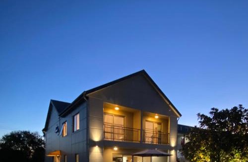 Stoke Hotel | Saxton Lodge