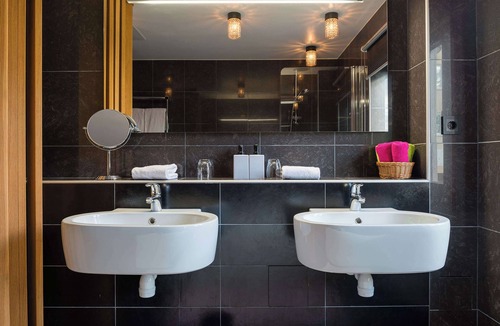 Fagelbo-Vaster-Oster Hotel | Scandic Stora Hotellet