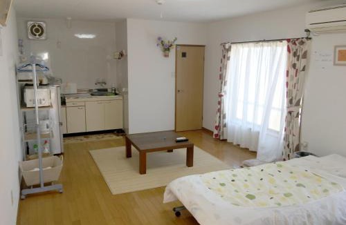 Tsumuura Apartment | Season 1