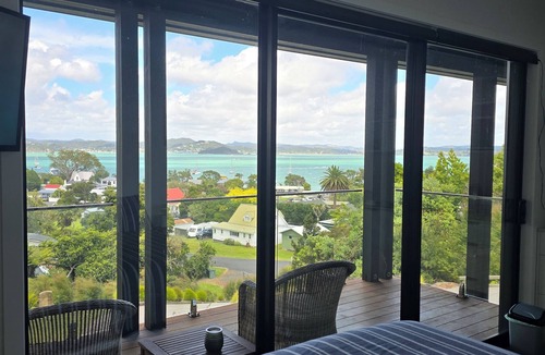 Russell Apartment | Self contained studio room with private entrance and stunning sea views