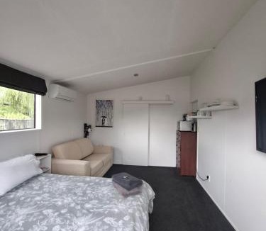 Te Kauwhata House | Shambala