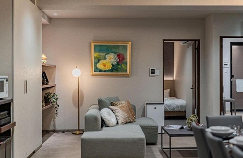 Namba Apartment | Shinkoo 心斎橋201