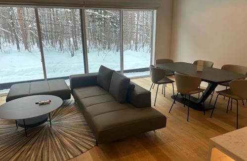 Iimori Ski Chalet | Silver Peak - A Valley Chalets Signature Residence